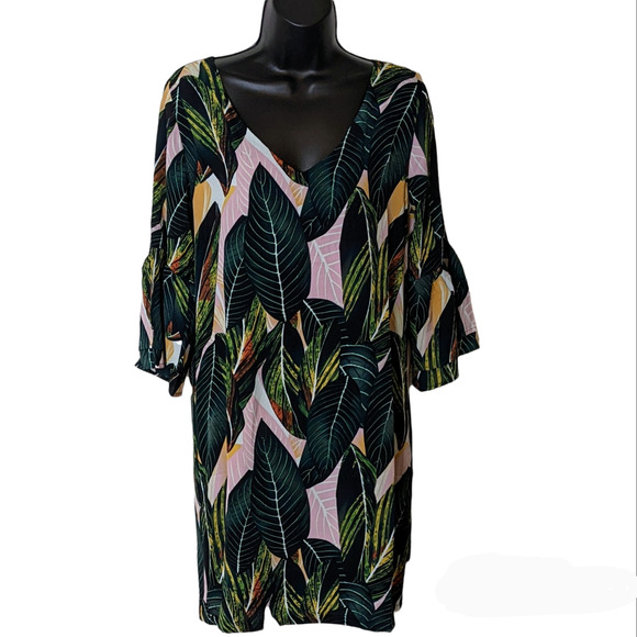 Belongsci Green Leaf V-Neck Knee Length Dress w/ Flounce Bell Sleeves Size S NEW - Picture 1 of 6